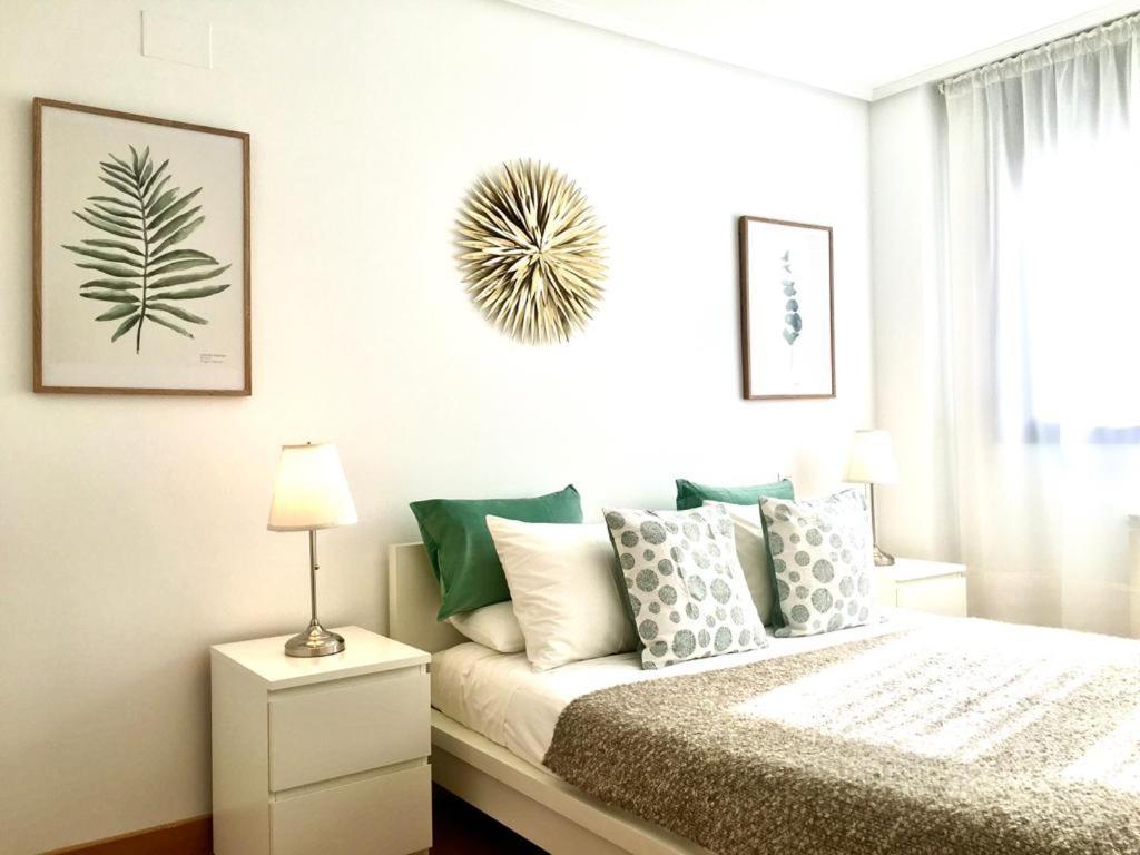 Apartamento 1 Centrico Garaje Wi-Fi Para Trabajar Lägenhet Castro Urdiales Exteriör bild