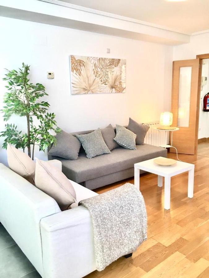 Apartamento 1 Centrico Garaje Wi-Fi Para Trabajar Lägenhet Castro Urdiales Exteriör bild