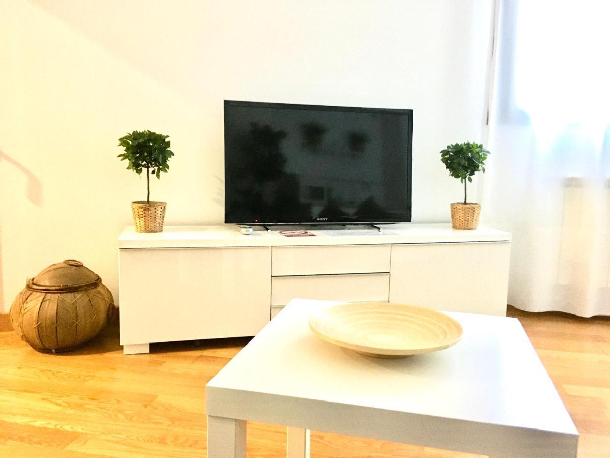 Apartamento 1 Centrico Garaje Wi-Fi Para Trabajar Lägenhet Castro Urdiales Exteriör bild