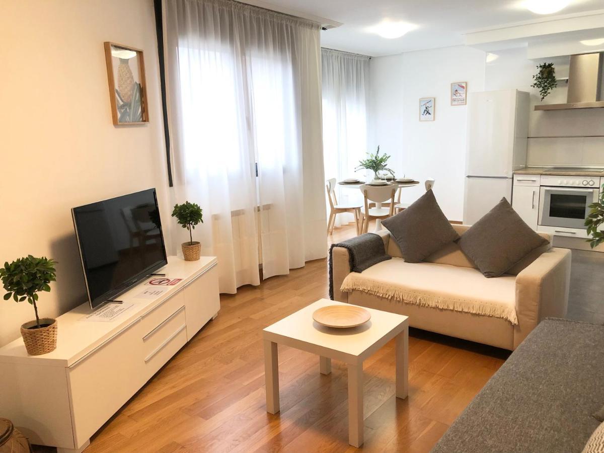 Apartamento 1 Centrico Garaje Wi-Fi Para Trabajar Lägenhet Castro Urdiales Exteriör bild