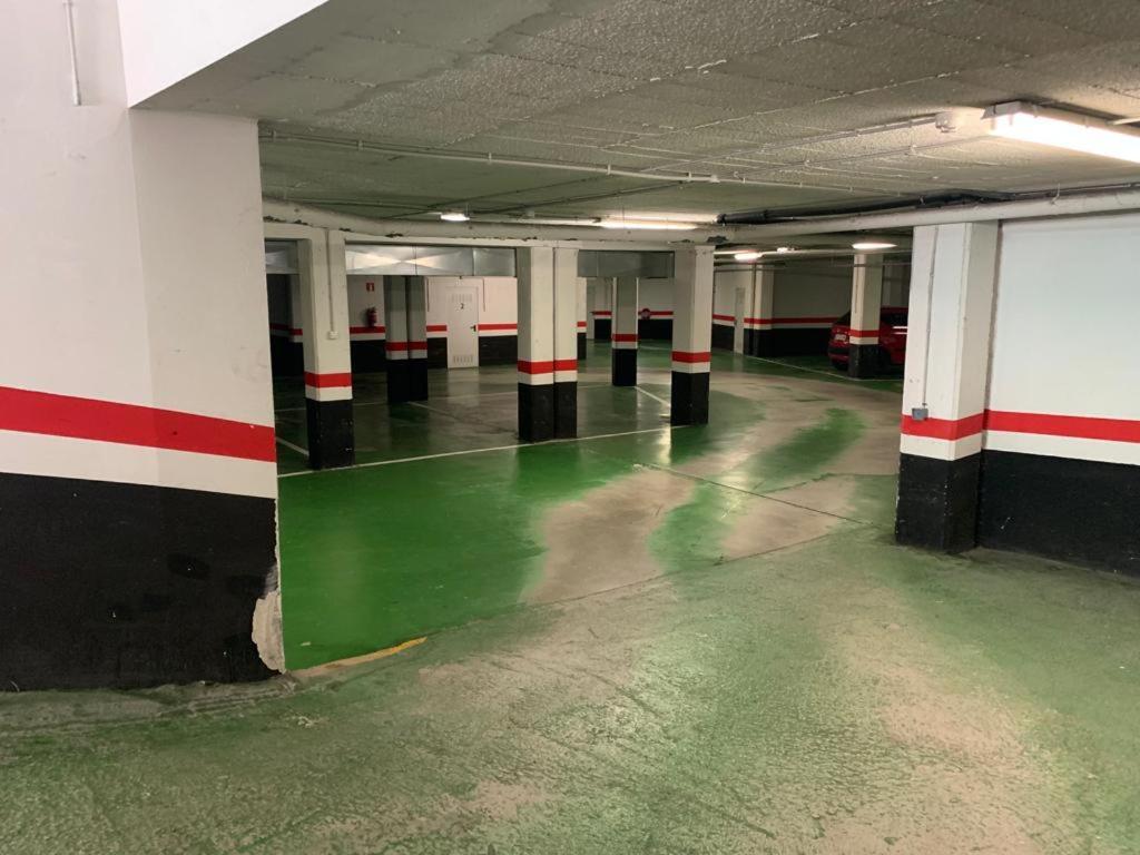 Apartamento 1 Centrico Garaje Wi-Fi Para Trabajar Lägenhet Castro Urdiales Exteriör bild